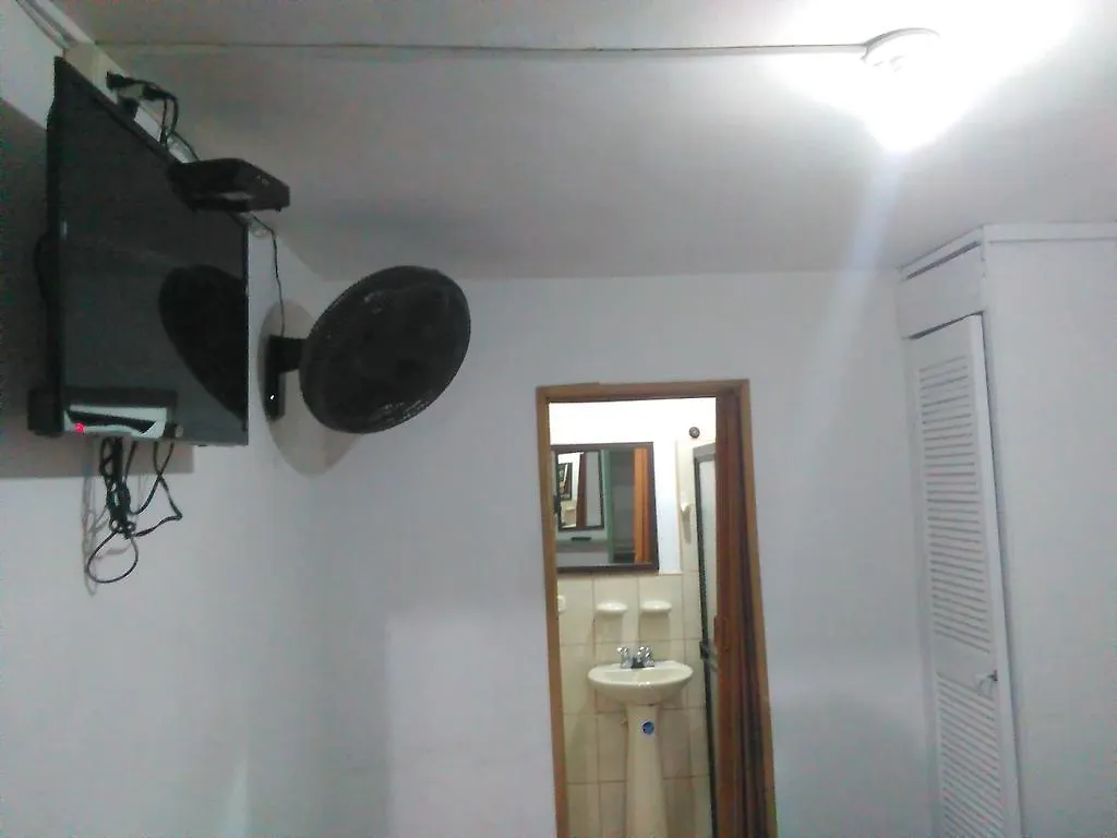 Habita Estudios Laureles Medellin Inn